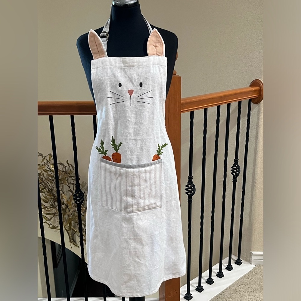 Cute Bunny Apron with Carrot Pockets by CUPCAKES AND CASHMERE: WOMEN 26”X 35” - Picture 5 of 11